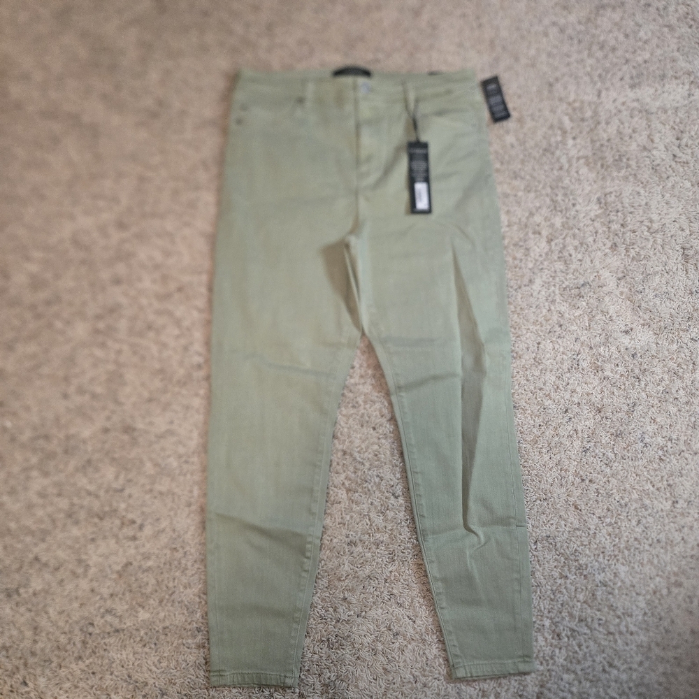 Liverpool Spanish Moss Jeans NWT